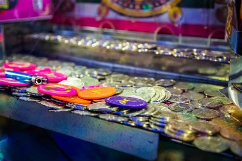 do casinos have coin pushers.